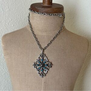 Vintage silver tone Avon filigree Mirabella pendant necklace